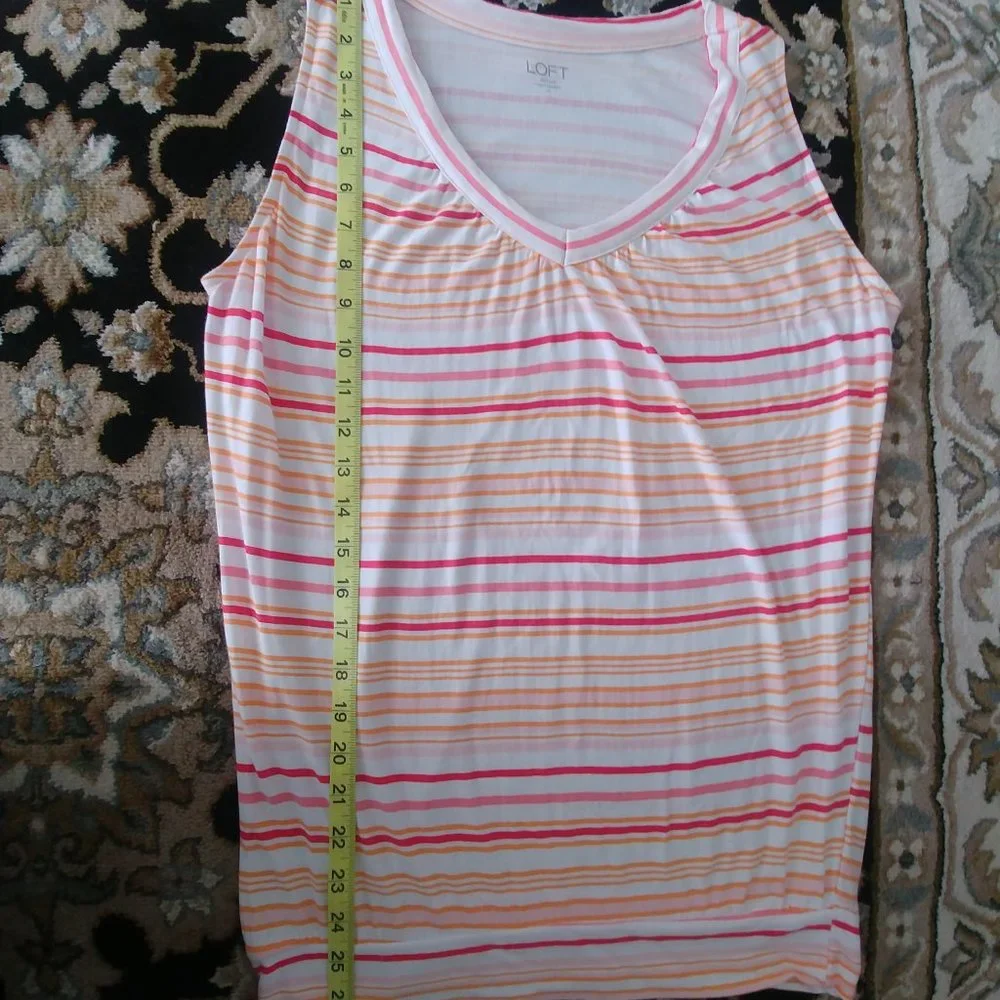 ***Ann Taylor Loft Outlet Rayon Tank Top,  Striped Medium*** - Picture 9 of 12